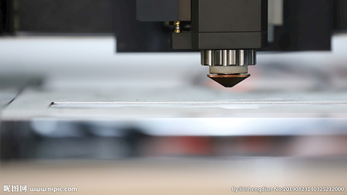 如今光纖激光打標(biāo)機(jī)是否降價(jià)了？