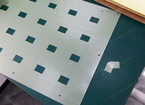 激光切割在PET薄膜方面的應(yīng)用領(lǐng)域和優(yōu)勢(shì)1